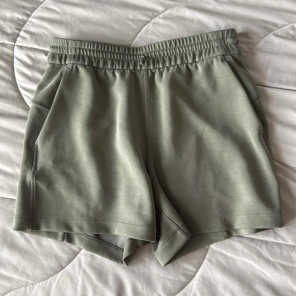 Lululemon Softstreme Shorts 4” Bundle - Picture 5 of 10
